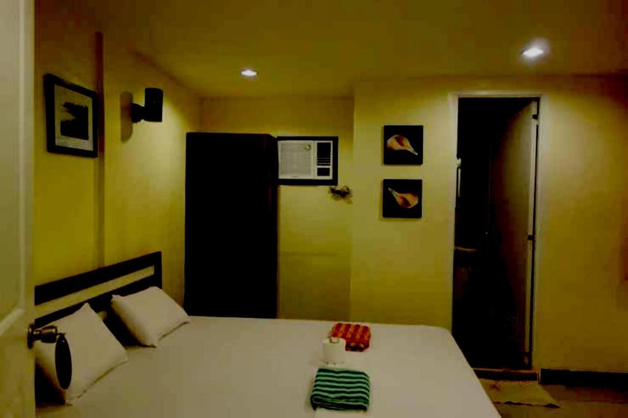 OYO 672 Capitol Tourist Inn Cebu Esterno foto